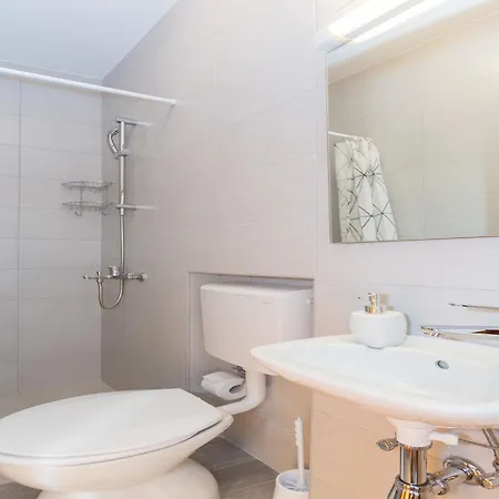 Ferienhaus Oleander Sea View - Four Bedroom With Terrace And Sea View Cavtat