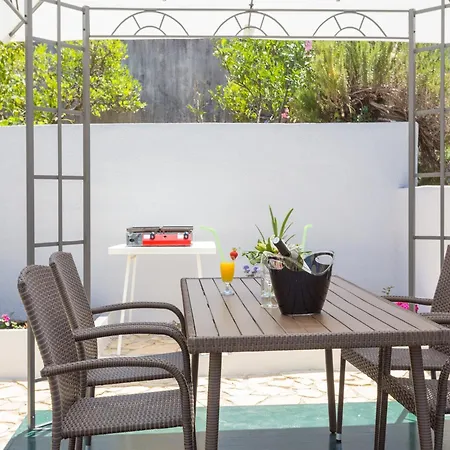 Oleander Sea View - Four Bedroom With Terrace And Sea View Ferienhaus *