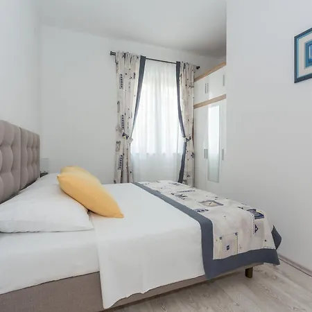 Casa vacanze Oleander Sea View - Four Bedroom With Terrace And Sea View